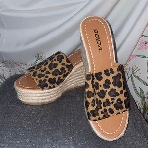 Im selling heeled wedges worn once, i don’t have much to wear with them.